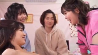【倉本すみれ･百瀬あすか･市井結夏･姫野らん】《エロ動画×レズ･4P》男子に……のアイキャッチ画像
