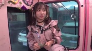 《エロ動画×MM号》街中で暇そうなコスプレ女子をナンパしてマジックミラー号で……のアイキャッチ画像