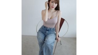 「小嶋陽菜」グラビア画像のアイキャッチ画像